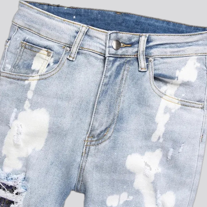 Distressed style men's jeans